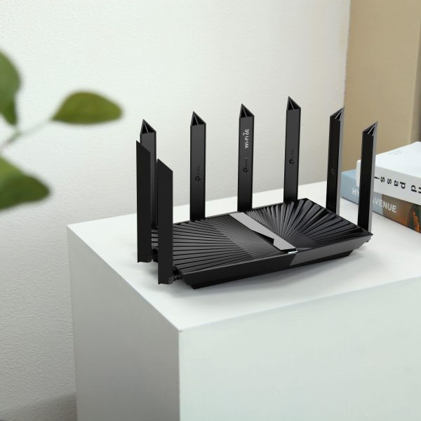 TP-Link Archer AXE95 Tri-Band Wi-Fi 6E Router for Gaming-8