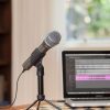 Samson Q2U USB Microphone Recording Podcasting Pack-11