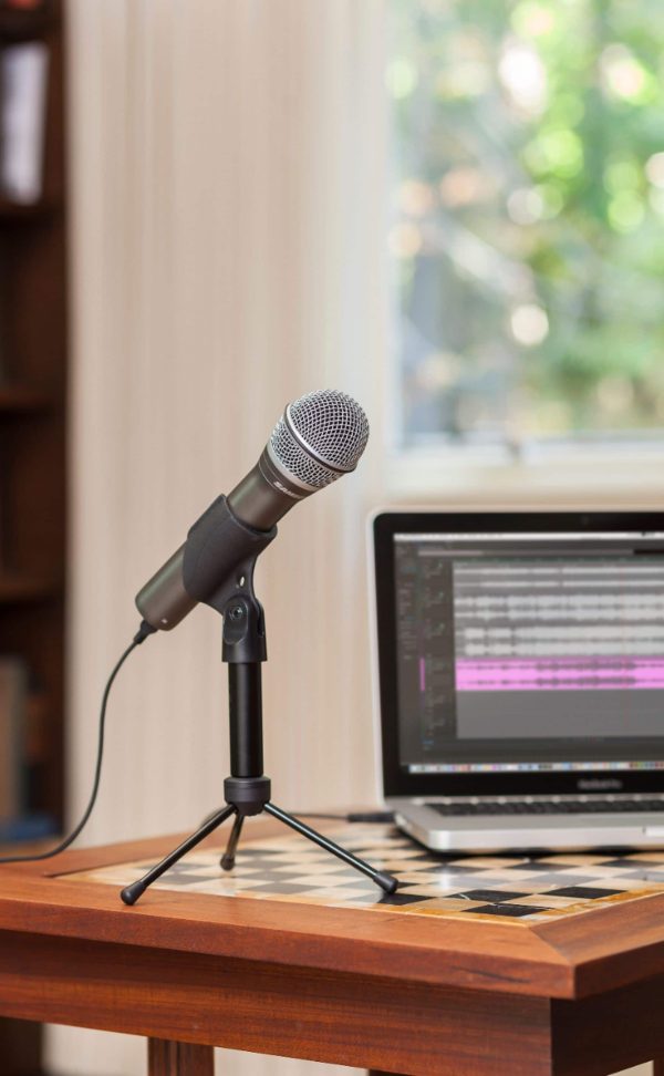 Samson Q2U USB Microphone Recording Podcasting Pack-11